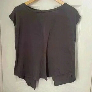 Wilfred Aritzia  tee with split back size small shirt